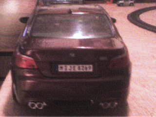 et enfin l'arriere de la bmw M5